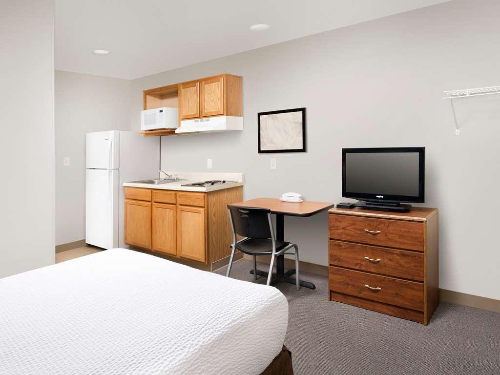 Extended Stay America Select Suites - Wichita - South Habitación foto
